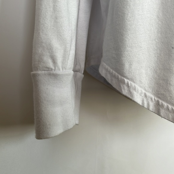 💥💥Hollister XL White Floral Long Sleeved Tee - Picture 5 of 12